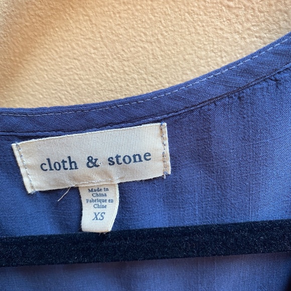 Cloth & Stone Long Sleeve Button-Down Shirt Size XS - Picture 2 of 2